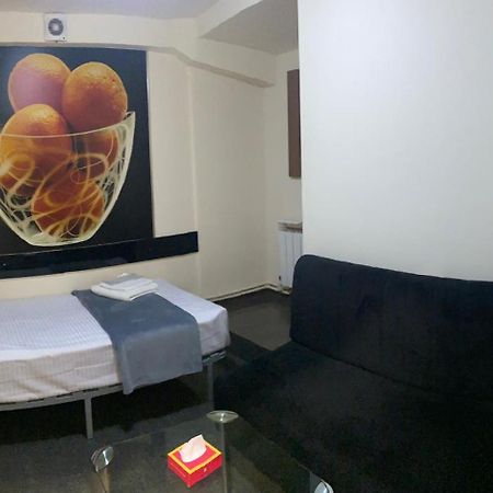 Enigma Hostel Ереван Экстерьер фото