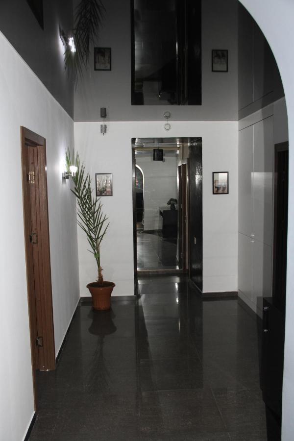 Enigma Hostel Ереван Экстерьер фото