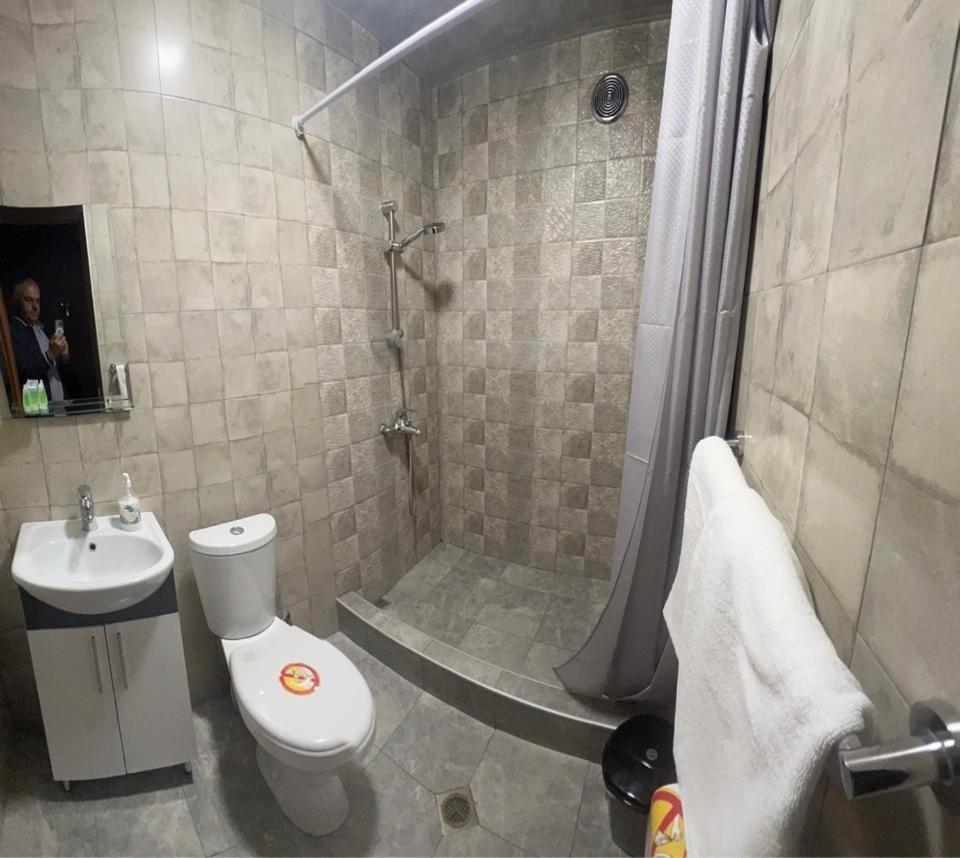 Enigma Hostel Ереван Экстерьер фото
