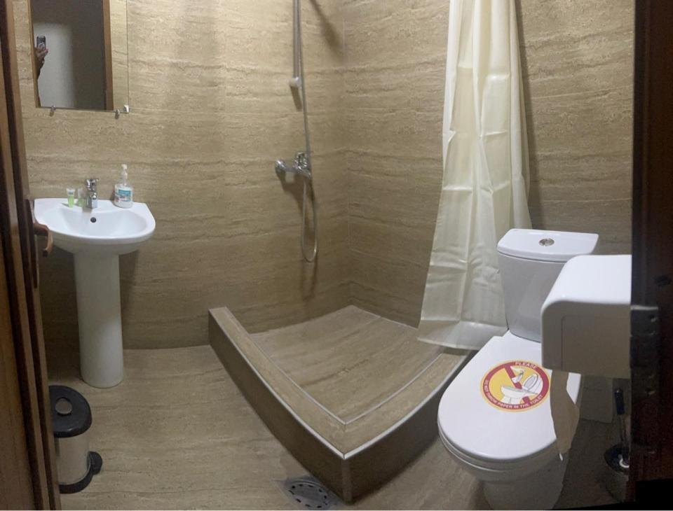 Enigma Hostel Ереван Экстерьер фото